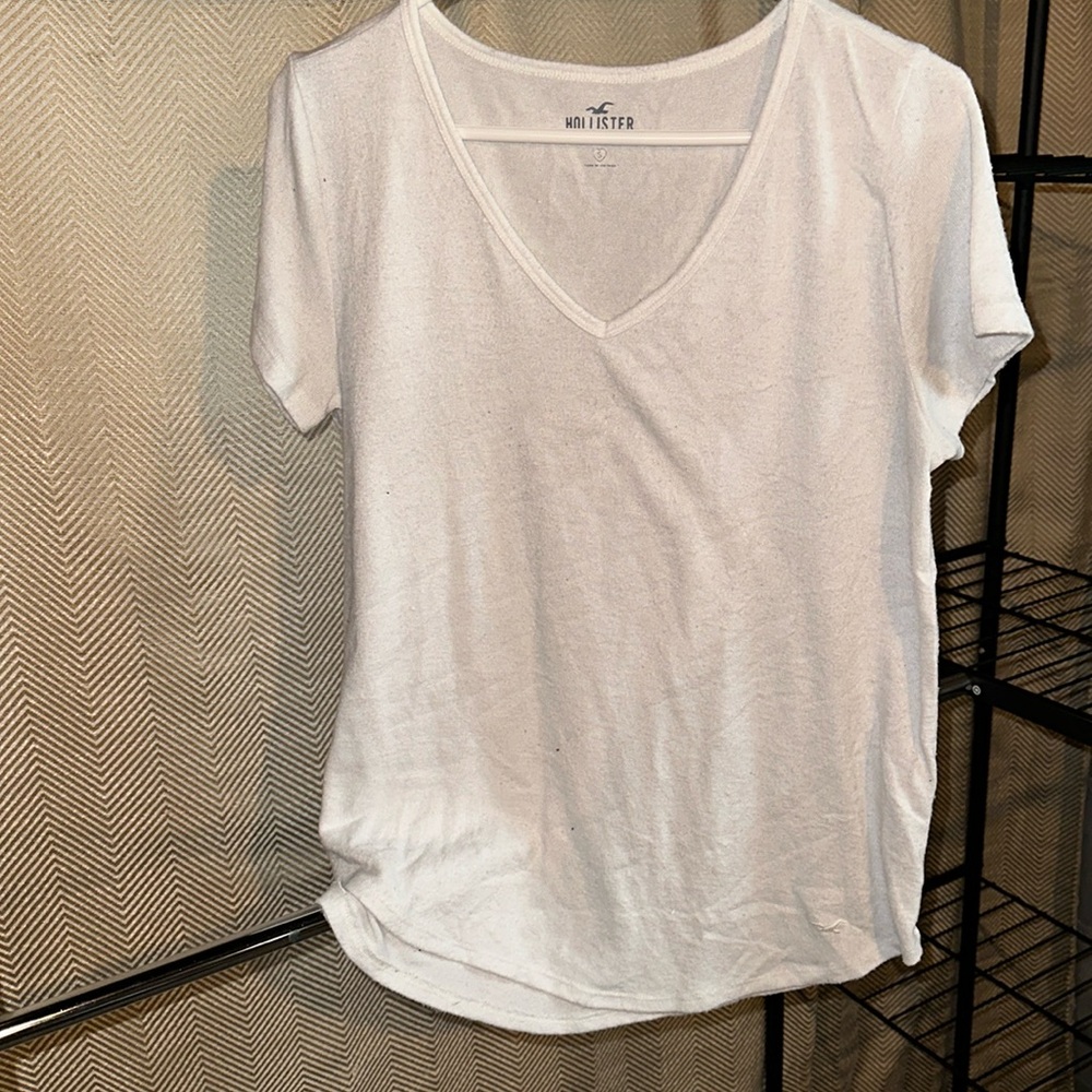 White oversized Hollister tee size small